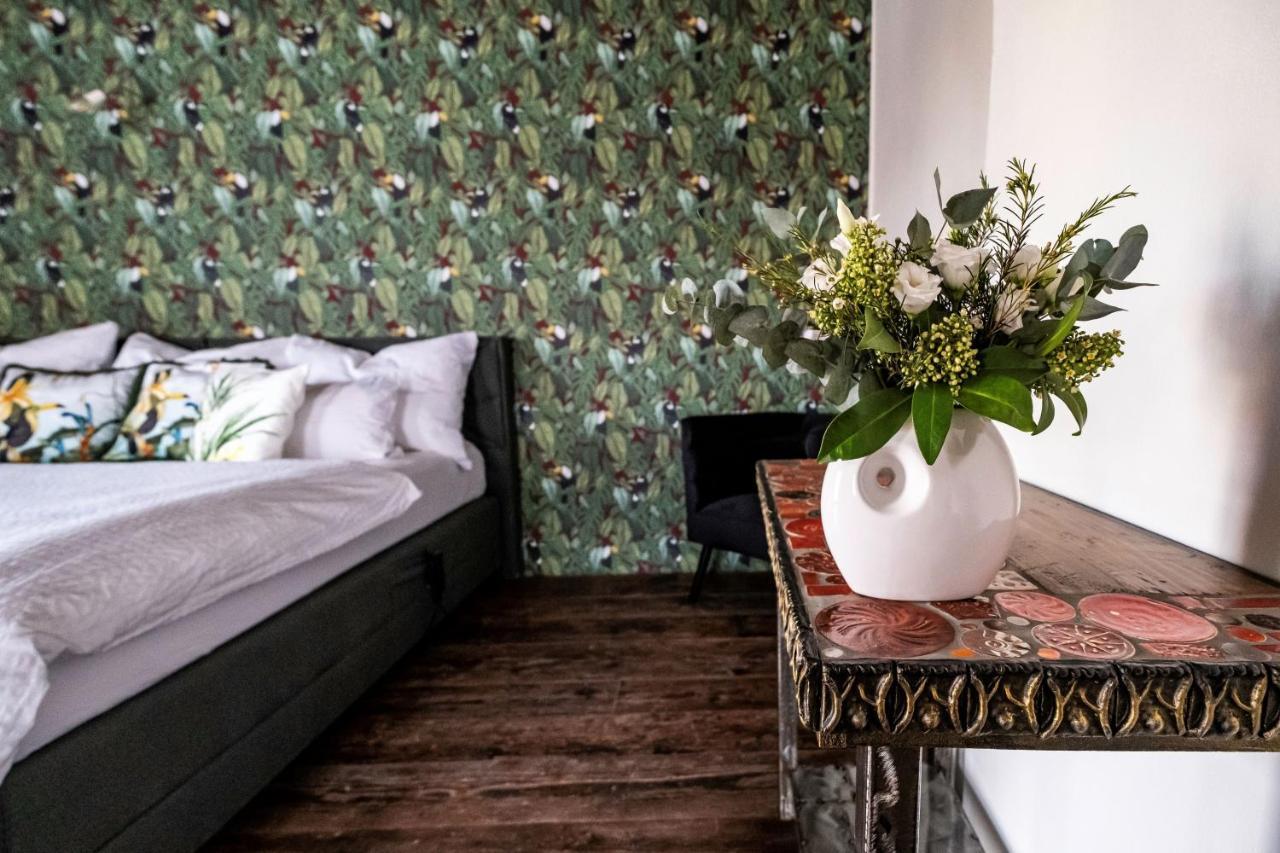 Knize Ferdinand Apartments Мікулов Екстер'єр фото