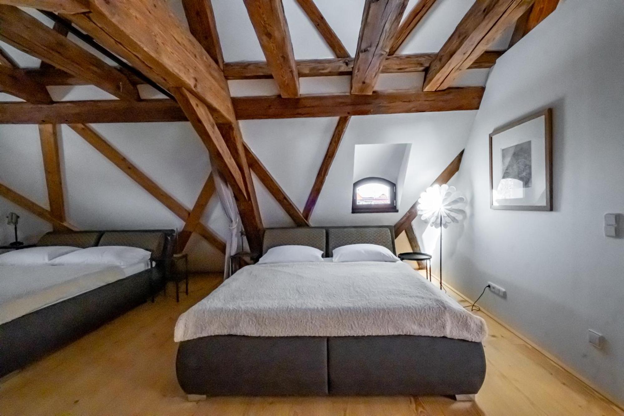 Knize Ferdinand Apartments Мікулов Екстер'єр фото